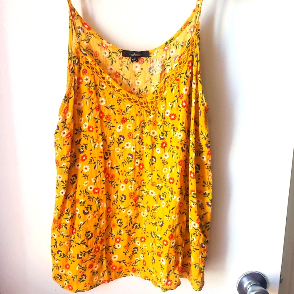 Ambiance Camisole Yellow Floral shirt TankTop size x-large